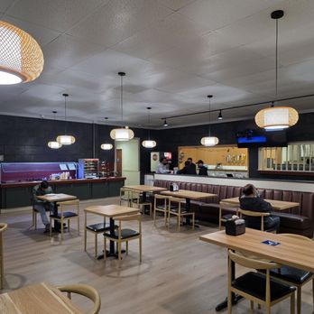 Roll N Crust - Interior - Pizza Near Me - Fremont, California Roll N Crust - Interior - Pizza Near Me - Fremont, California