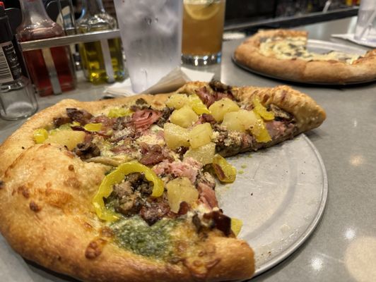Mellow Mushroom Williamsburg by null