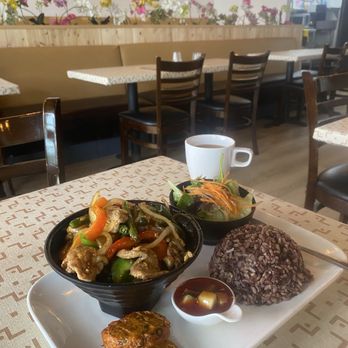 New Monkey Thai - Spicy eggplant lunch special (19.99) - Thai Near Me - Alameda, California