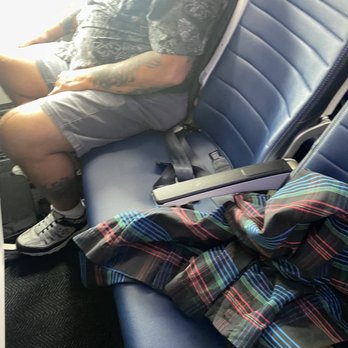 United Airlines - someone already man "splaining" - Airlines Near Me - Chicago, Illinois United Airlines - someone already man "splaining" - Airlines Near Me - Chicago, Illinois