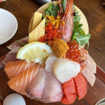Raisu - Deluxe seafood bowl - Japanese Near Me - Vancouver, British Columbia Raisu - Deluxe seafood bowl - Japanese Near Me - Vancouver, British Columbia