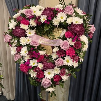 Brown's Flowers - Commemorative bouquet - Florists Near Me - Manchester, Connecticut