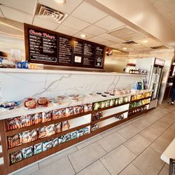 Paulie's Poboys