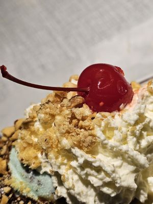 Pop's Ice Cream & Soda Bar by null