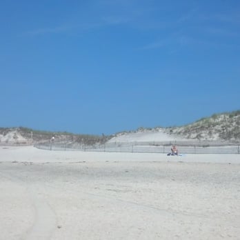 Cupsogue Beach Hut - Beaches Near Me - Westhampton Beach, New York
