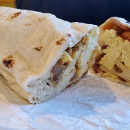 Green chilie breakfast burrito Green chilie breakfast burrito