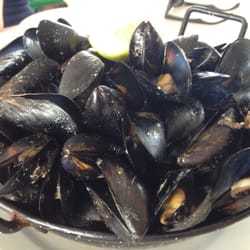 Xiringuito de la Costa - Buena ración de mejillones del Delta al vapor.