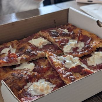 Penelope Social - Beesting Pizza - Bakeries Near Me - Woodbridge, Ontario