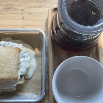 Upshot Coffee Brake Shop - The Biscuits and Gravy Sammy and pour over (Colombia Geisha Carbonic Maceration V60) - Coffee & Tea Near Me - Saint Charles, Missouri Upshot Coffee Brake Shop - The Biscuits and Gravy Sammy and pour over (Colombia Geisha Carbonic Maceration V60) - Coffee & Tea Near Me - Saint Charles, Missouri