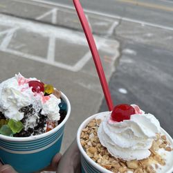 Dreamys Ice Cream  - Sundaes