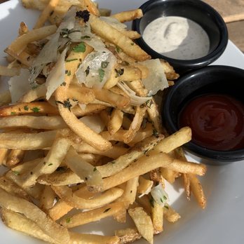 Pour House - Truffle Fries - Cocktail Bars Near Me - Oceanside, California