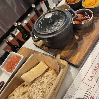 La Cabrera - Sample platter and starter bread. - Argentine Near Me - Sunny Isles Beach, Florida