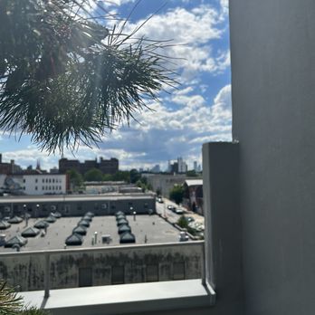 Lohi Roof Top Bar - Cocktail Bars Near Me - Brooklyn, New York