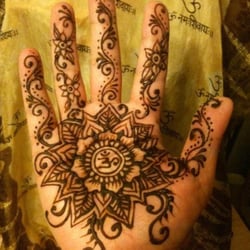 Henna Body Art by Lernie - Henna Artwork :)