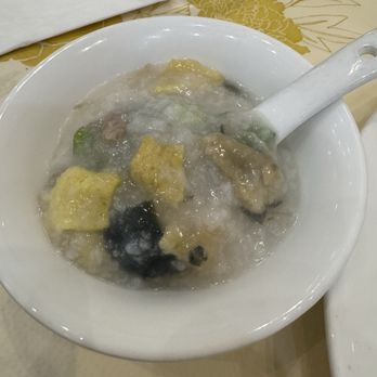 Minghin Cuisine - Pork with Preserved Egg Congee - Dim Sum Near Me - Naperville, Illinois Minghin Cuisine - Pork with Preserved Egg Congee - Dim Sum Near Me - Naperville, Illinois