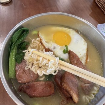 Cafe Kazka - Roast BBQ Pork Noodle - Juice Bars & Smoothies Near Me - Foster City, California