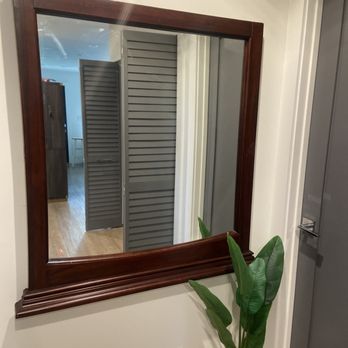 Dmytro Handyman - A mirror - Handyman Near Me Dmytro Handyman - A mirror - Handyman Near Me