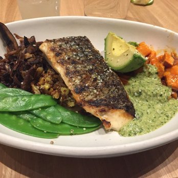 True Food Kitchen - Ancient grains bowl with seabass - New American Near Me - San Diego, California True Food Kitchen - Ancient grains bowl with seabass - New American Near Me - San Diego, California