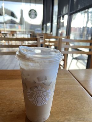 Starbucks by null