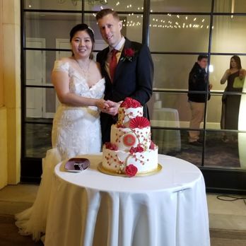 Cake Expressions - Cake cutting - Bakeries Near Me - Santa Clara, California