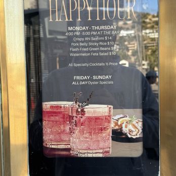 Avalon Grille - Bar Food and Drinks - New American Near Me - Avalon, California
