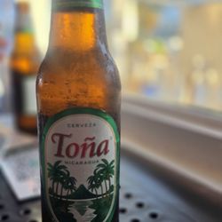 Happy hour 2 Tona $6