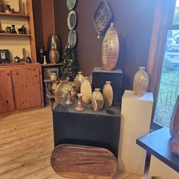 Dirtworks Pottery - Home Decor Near Me - Seagrove, North Carolina Dirtworks Pottery - Home Decor Near Me - Seagrove, North Carolina