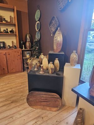Dirtworks Pottery by null