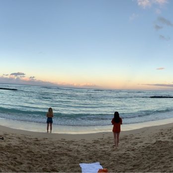 Kuhio Beach Park - Good Morning, Waikiki! - Parks Near Me - Honolulu, Hawaii