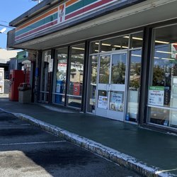7-Eleven - Easy Parking