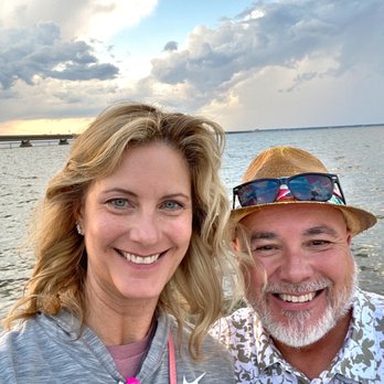 LuLu's Destin - You can't help but smile when you're here! - Seafood Near Me - Destin, Florida LuLu's Destin - You can't help but smile when you're here! - Seafood Near Me - Destin, Florida