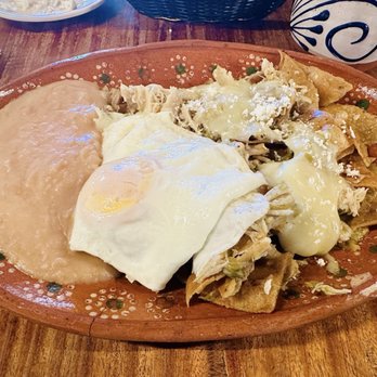 La Cocina de Doña Esthela - Chilaquiles verdes con pollo - Mexican Near Me - Valle de Guadalupe, BCN