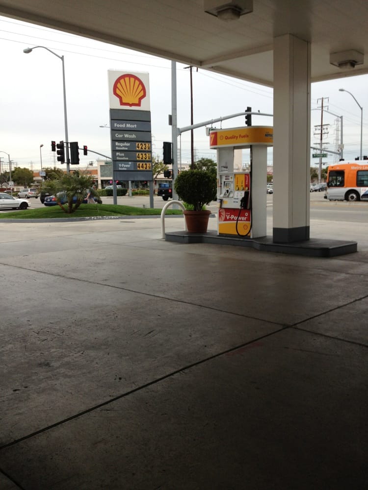 Torrance Shell Food Mart Logo