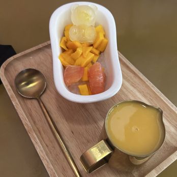 Sweet Talk - Mango Pomelo Tapioca - Desserts Near Me - Las Vegas, Nevada Sweet Talk - Mango Pomelo Tapioca - Desserts Near Me - Las Vegas, Nevada
