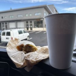 Pacific Crest Coffee Company - Breakfast Burrito and cafe mocha *****