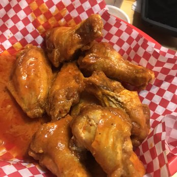 Three Legged Mule Pub & Pizza - These are the XX spicy wings and they are large, crispy and super tasty. There are other flavors but I stayed true this time. - Pizza Near Me - Caulfield, Missouri Three Legged Mule Pub & Pizza - These are the XX spicy wings and they are large, crispy and super tasty. There are other flavors but I stayed true this time. - Pizza Near Me - Caulfield, Missouri
