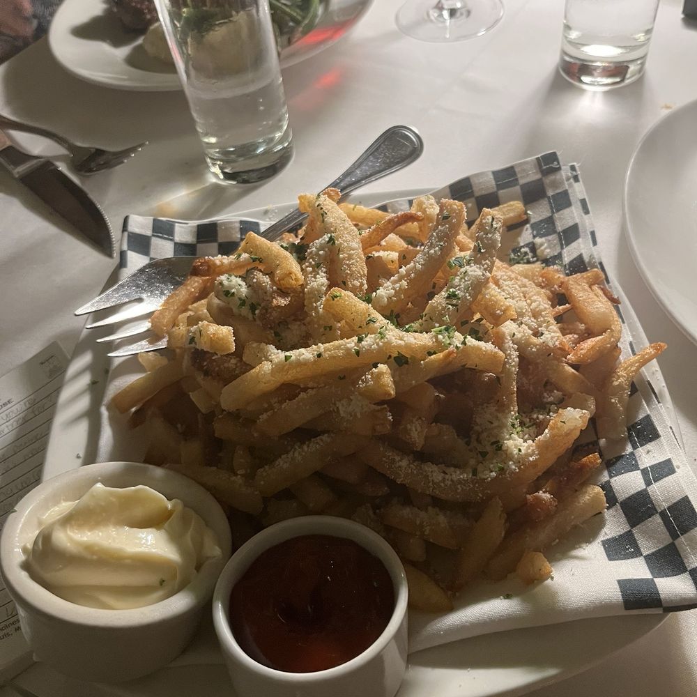 801 Chophouse - Steakhouses Near Me - Clayton, Missouri