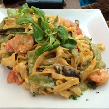 Hirsch - Nudeln mit Garnelen (sehr lecker) - International Near Me - Zingst, MV