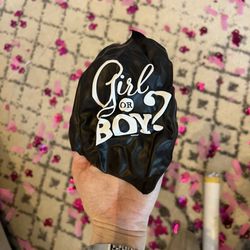 Party City - Gender reveal balloon and confetti once popped!