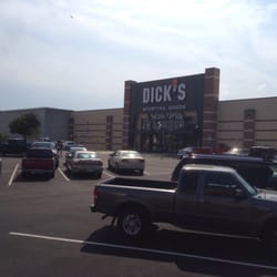 DICK'S Sporting Goods - Grand opening