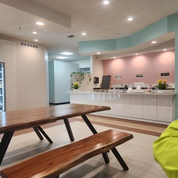 Momo Bento - a kitchen and dining area - Japanese Near Me - Mukilteo, Washington