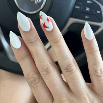 The Nail Lounge - Nail Salons Near Me - Brentwood, California