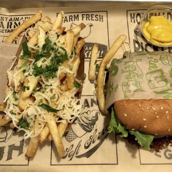 Super Duper Burgers - While you wait in line, gaze at the variety of delights that await you (aka menu) - Burgers Near Me - Berkeley, California Super Duper Burgers - While you wait in line, gaze at the variety of delights that await you (aka menu) - Burgers Near Me - Berkeley, California