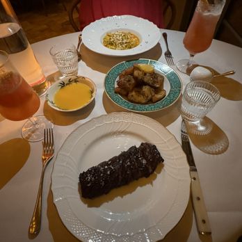 Sunny's Steakhouse - Cocktail Bars Near Me - Miami, Florida