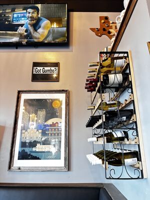 Mouton's Bistro & Bar by null