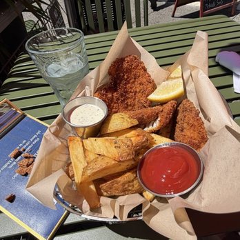 Angelino Restaurant - Italian Near Me - Sausalito, California