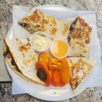 Pupuseria Salvadoreña 1 - Quesadillas de pollo, res y chorizo - Delis Near Me - Roosevelt, New York Pupuseria Salvadoreña 1 - Quesadillas de pollo, res y chorizo - Delis Near Me - Roosevelt, New York