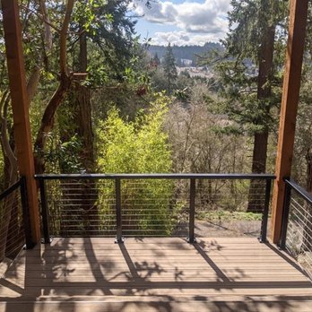 Cascade Fence & Deck - Lower deck with stairs down - Fences & Gates Near Me - Vancouver, Washington Cascade Fence & Deck - Lower deck with stairs down - Fences & Gates Near Me - Vancouver, Washington