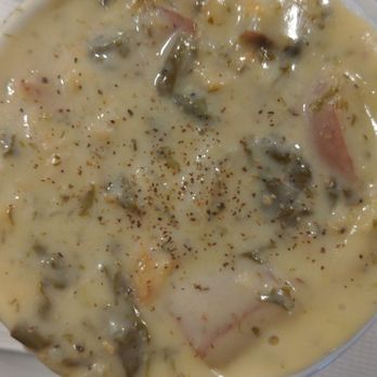 Mug Restaurant - Seafood chowder to die for - American Near Me - Center Harbor, New Hampshire