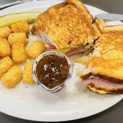 Eggs Up Grill